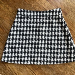 Traffic People black & white houndstooth skirt